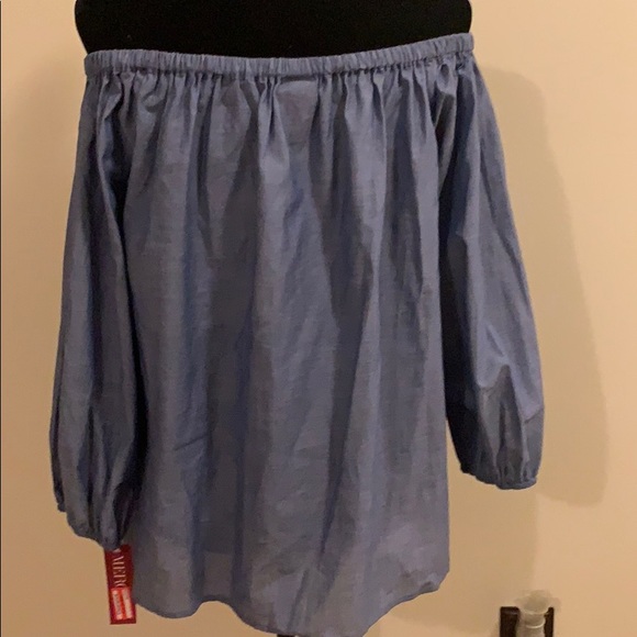 New blouse - Picture 2 of 3